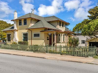 388 Central Ave, Pacific Grove, CA, 93950