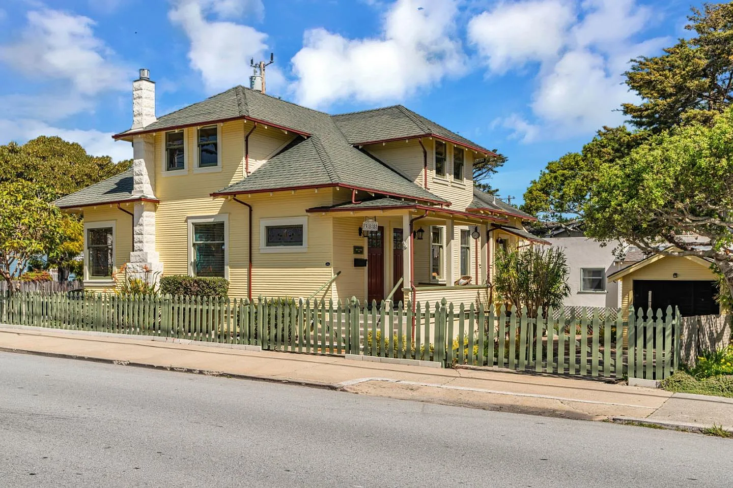 388 Central Ave photo 1