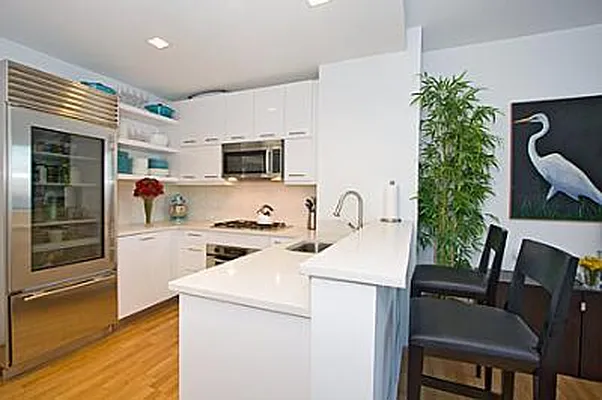 Rented by R New York | media 48