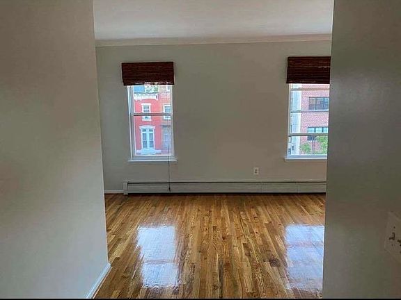 3rd image of 148 Lexington Ave #2