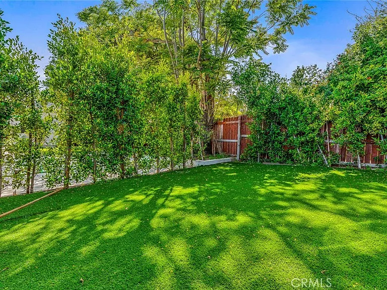 514 W Washington Blvd — Photo 40