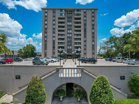 2nd image of 2970 ST JOHNS Avenue #8D