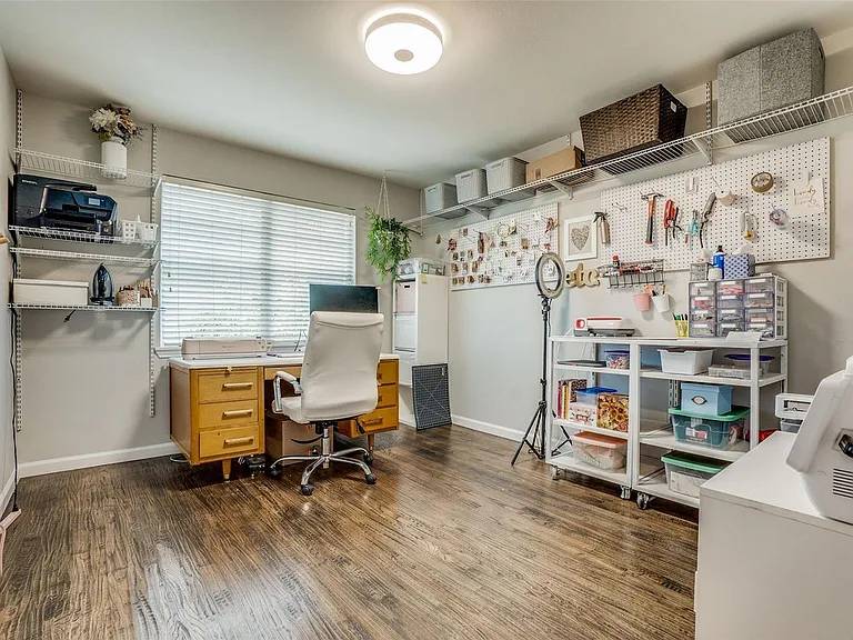 6711 Kingsbury Dr — Photo 15