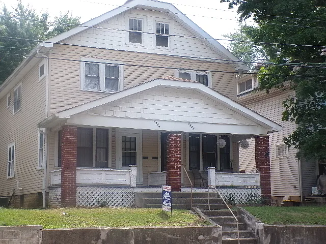 2924 Indianola Ave