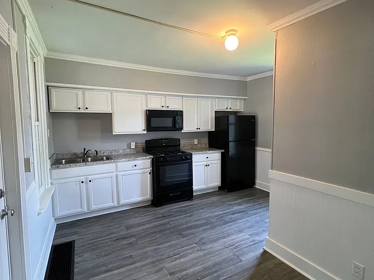 604 Fillmore St — Photo 6