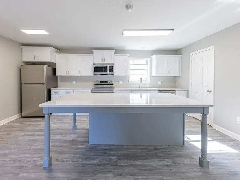 1809 W Center Ave — Photo 19