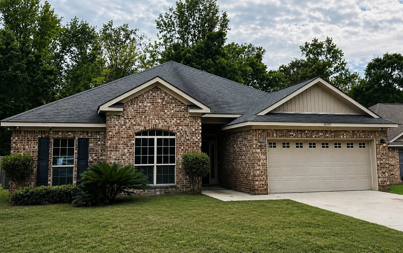3 bed, 1894 sqft, $2,000 — Photo 1