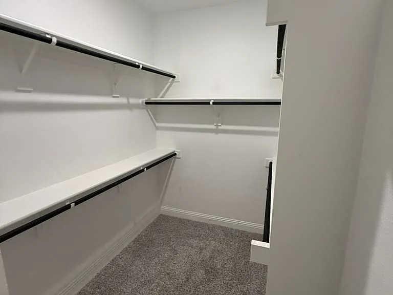 517 Lana Dr — Photo 19