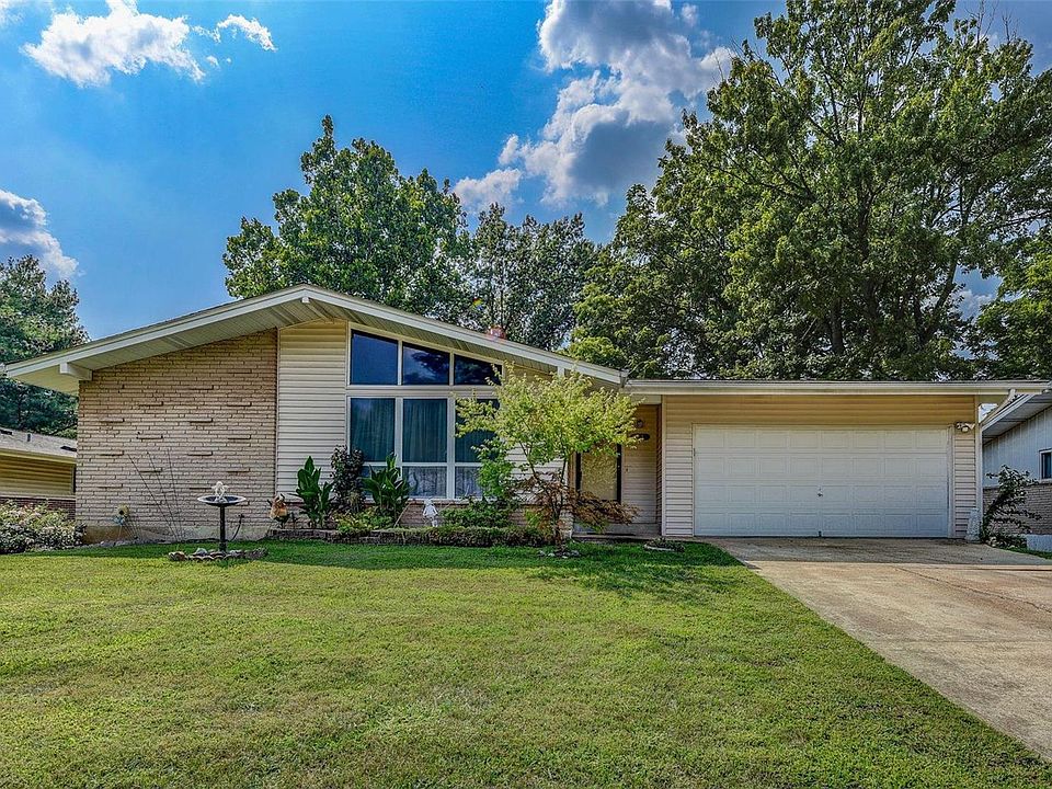 1st image of 1223 Port Diane Dr