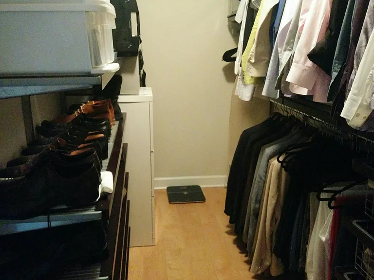 Customized Walk In Closet