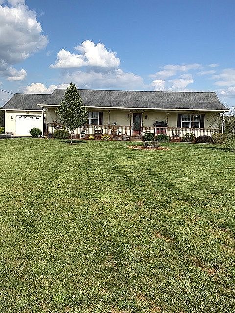 1st image of 161 Ester Ct