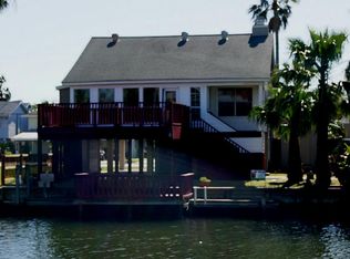 173 Barracuda St, Bayou Vista, TX 77563