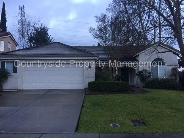 3309 Willowbrook Cir photo 1