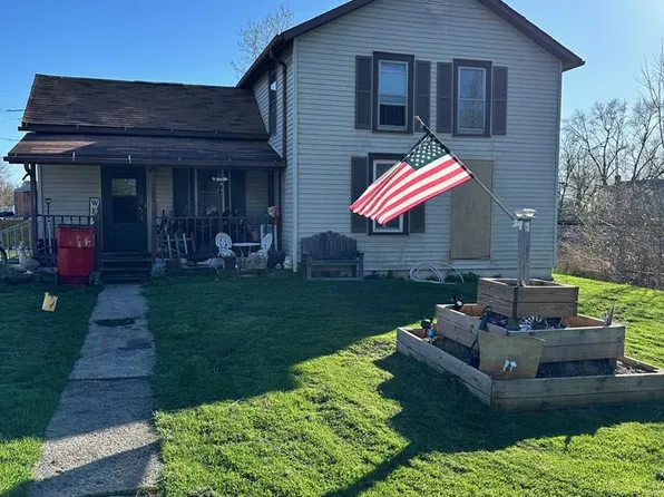 302 E North St #&-454, Crestline, OH 44827