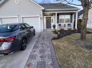 216 Night Hawk Cir, West Deptford, NJ