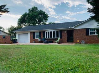 11 Merrimon Ave, Boiling Springs, SC 29316