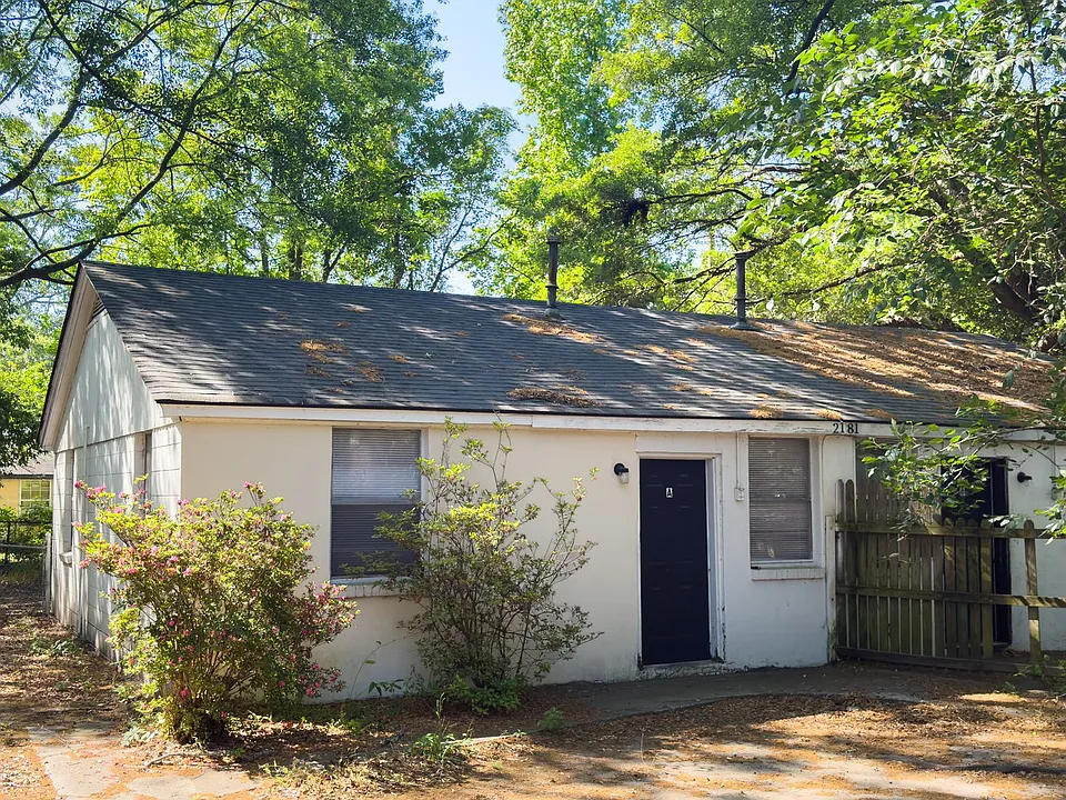 2181 Eleanor Dr