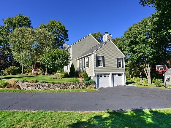 4th image of 3 Christina Dr