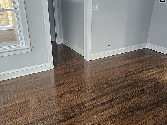 2nd image of 1427 S 15th Ave