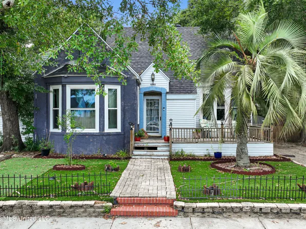 1090 Cherokee St, Biloxi, MS 39530