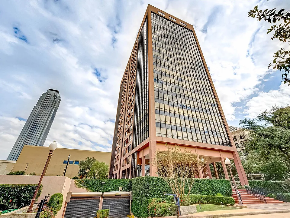 5150 Hidalgo St #402