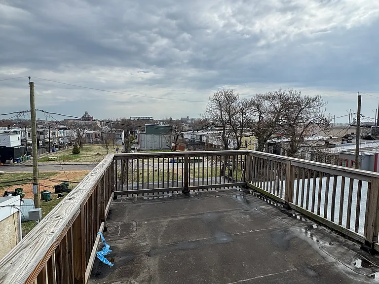 1519 N Broadway — Photo 11