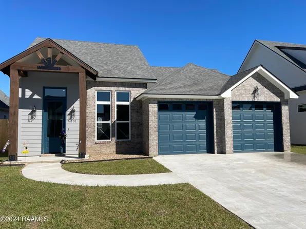 131 Lakes Edge Dr, Broussard, LA 70518