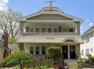 3328 E 142nd St, Cleveland, OH