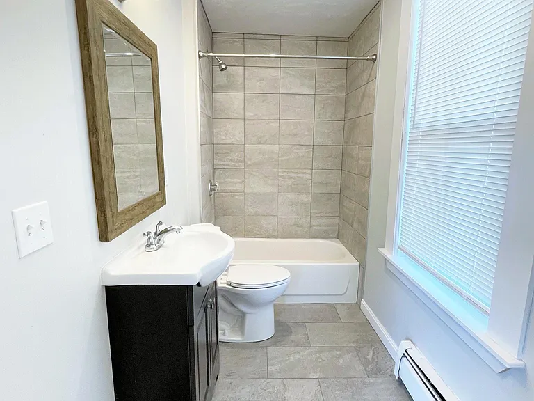 12 Muirhead St #2R — Photo 4