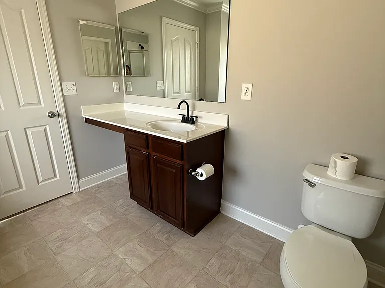 101 Silverspring Pl — Photo 29
