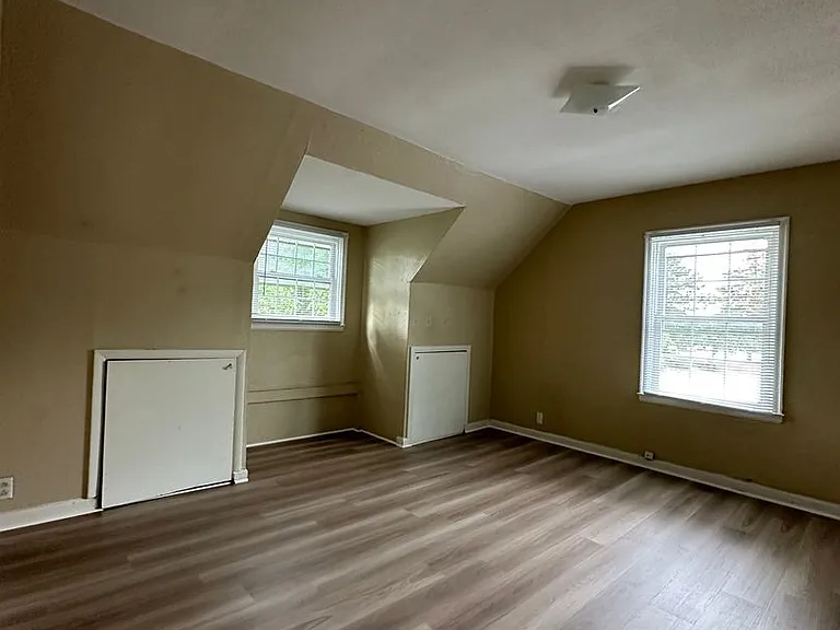 1712 W Bethel Ave — Photo 9