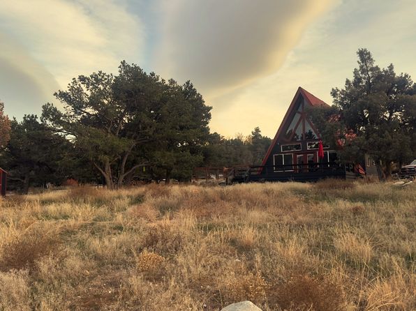 115 Loop Dr