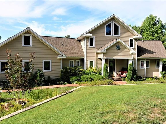 5th image of 410 Peninsula Dr