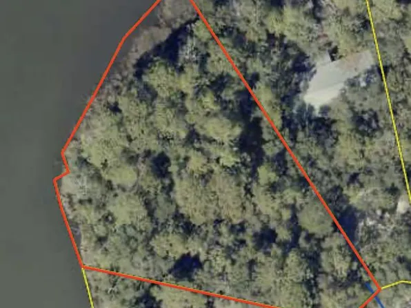 12 W Bayou Forest Dr, Freeport, FL 32439