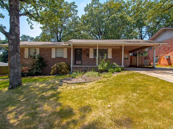 5101 Arlington Dr, N Little Rock, AR 72116