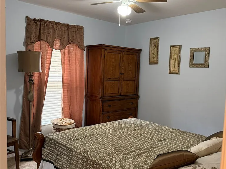 3732 NE 12th Pl — Photo 30