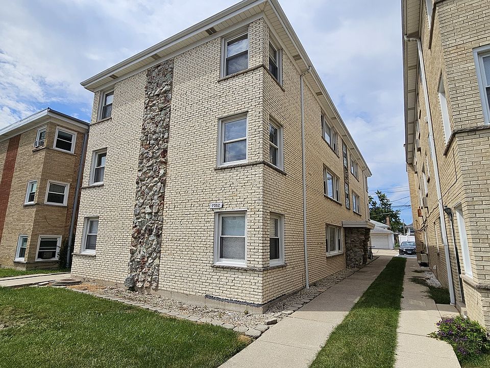 1st image of 7352 N Harlem Ave APT 3R