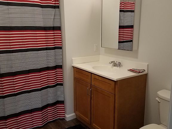 4th image of 100 S Broad St #11