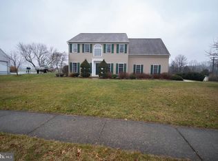 510 Indian Run Dr, Hummelstown, PA 17036