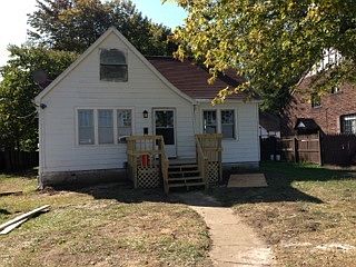 2nd image of 756 Jerome Ln