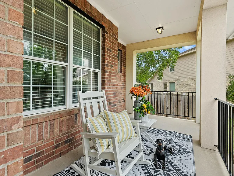 2400 Saddle Blanket Pl — Photo 5