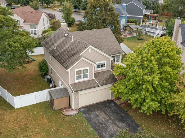 11 Penny Ct, Bolingbrook, IL 60440