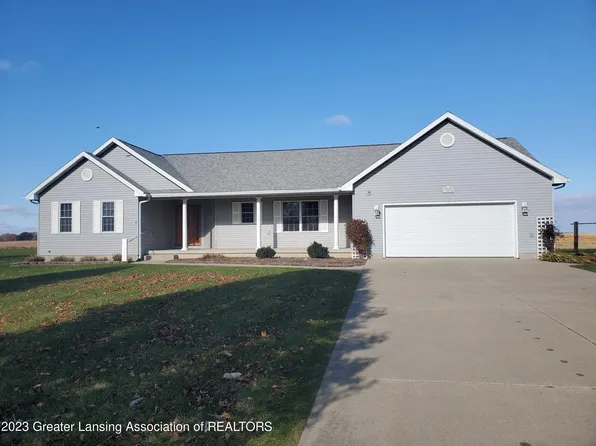 985 Looking Glass Ave, Portland, MI 48875