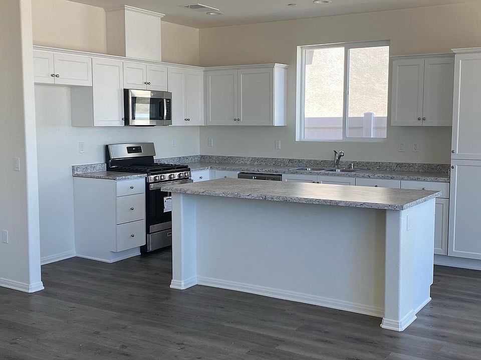 154 Cutting Horse St, Brawley, CA 92227 Zillow