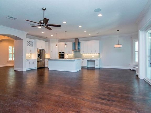 3rd image of 3921 W Leona St