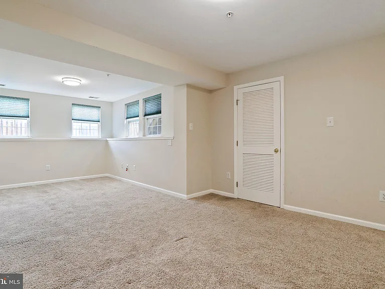 8818 Papillon Dr — Photo 10