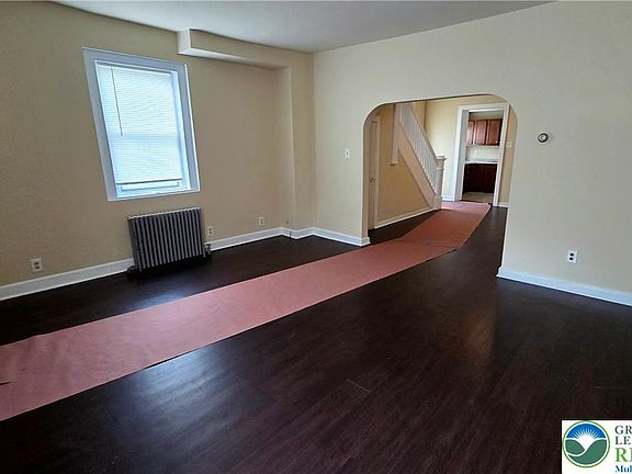 3rd image of 230 Wood St