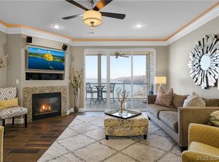 100 Trinity Pointe Dr #2M, Camdenton, MO 65020