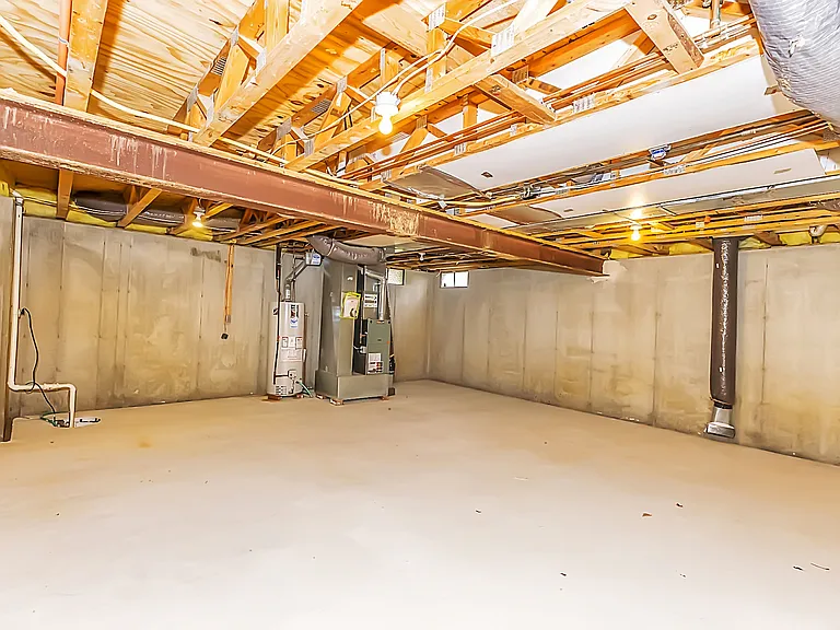 2 Adams Ln #1 — Photo 23