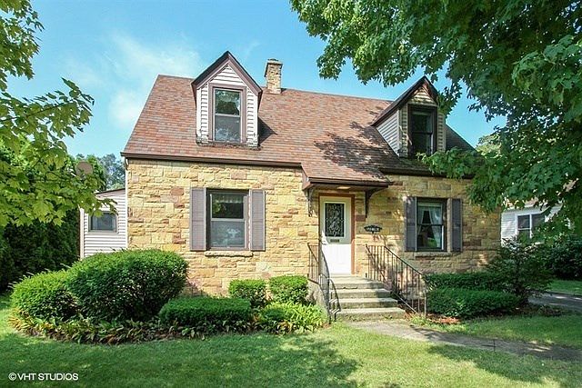 Welcome home to 170 South Hill Street!
